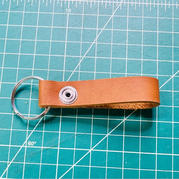 @(your customization) 4.5” leather loop keychain customized handcrafted - Picture 3 of 9